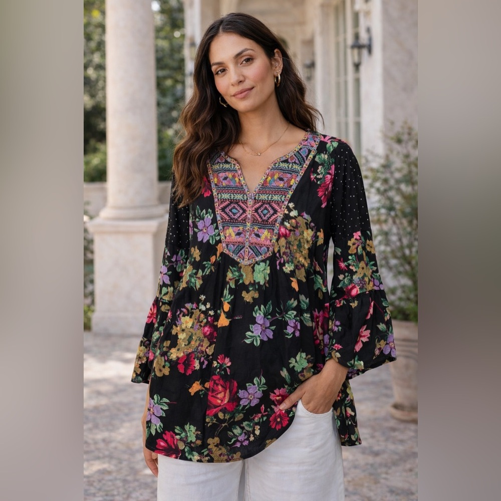 Boho Embroidered Floral V-Neck Tunic Top - Black